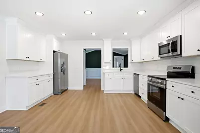 127 Perry Street, Loganville, GA 30052 - Photo 7