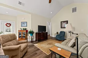 117 Village Green Way, Clarkesville, GA 30523 - Photo 5