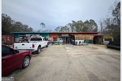 828 North Blvd Parkway N, Baxley, GA 31513 - Photo 1