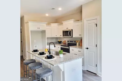 716 Riverside Estates, Lanett, AL 36863 - Photo 11