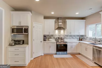 1727 Shire Village Drive, Sugar Hill, GA 30518 - Photo 5