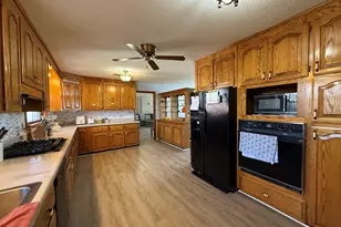 102 Hemlock St, Warner Robins, GA 31093 - Photo 11