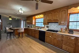 102 Hemlock St, Warner Robins, GA 31093 - Photo 9