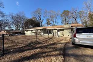 102 Hemlock St, Warner Robins, GA 31093 - Photo 1