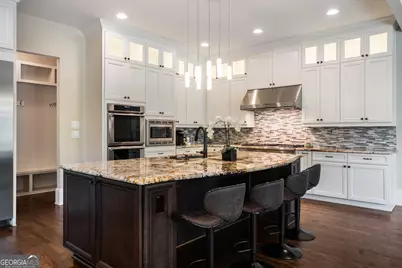 6552 Long Acres Drive, Sandy Springs, GA 30328 - Photo 17