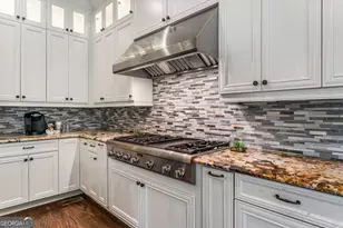 6552 Long Acres Dr, Sandy Springs, GA 30328 - Photo 21