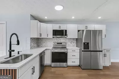 2072 Arbor Forest Drive SW, Marietta, GA 30064 - Photo 9