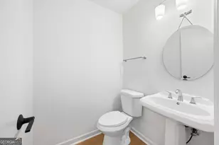 22 Ivy Pkwy NE, Atlanta, GA 30342 - Photo 19