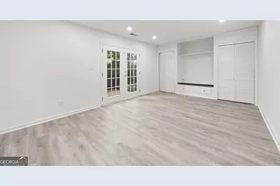 22 Ivy Parkway NE, Atlanta, GA 30342 - Photo 33