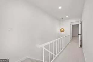 22 Ivy Pkwy NE, Atlanta, GA 30342 - Photo 21