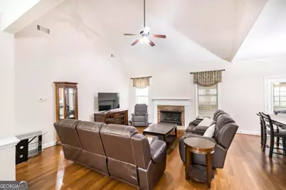 132 Oak Drive, Gray, GA 31032 - Photo 5