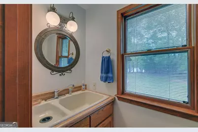 396 Greenleaf Drive, Lavonia, GA 30553 - Photo 23