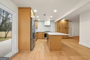 2744 Marco Dr NW, Atlanta, GA 30318 - Photo 9
