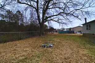 209 Williamsburg Trail, Byron, GA 31008 - Photo 11