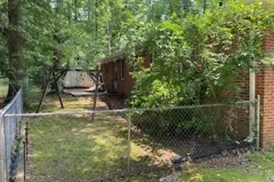 54 Linwood Ave, Winder, GA 30680 - Photo 5