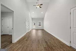 110 Lenox Cir, Lagrange, GA 30241 - Photo 9