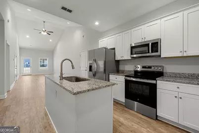 110 Lenox Circle, Lagrange, GA 30241 - Photo 3