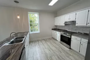 65 E Main St, Statesboro, GA 30458 - Photo 11