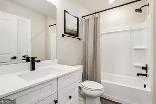 374 Flying Eagle Dr, Commerce, GA 30529 - Photo 3