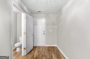 1907 Manhattan Pkwy, Decatur, GA 30035 - Photo 5