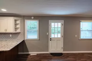 615 Hemlock Dr, Thomson, GA 30824 - Photo 9