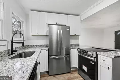 2160 Dowdell Drive, Atlanta, GA 30341 - Photo 9