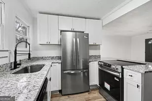 2160 Dowdell Dr, Atlanta, GA 30341 - Photo 9