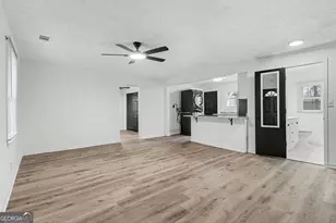 2160 Dowdell Dr, Atlanta, GA 30341 - Photo 5