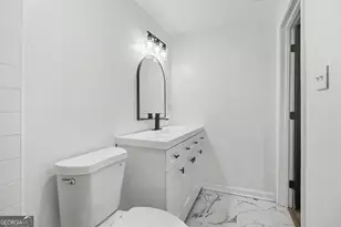 2160 Dowdell Dr, Atlanta, GA 30341 - Photo 15