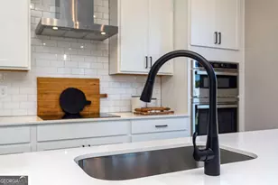 3529 Annsbury Ct, Lilburn, GA 30047 - Photo 17