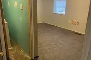 124 Harper St, Jackson, GA 30233 - Photo 5