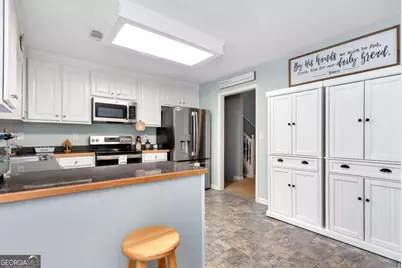 5325 Butterfly Lane, Lula, GA 30554 - Photo 13