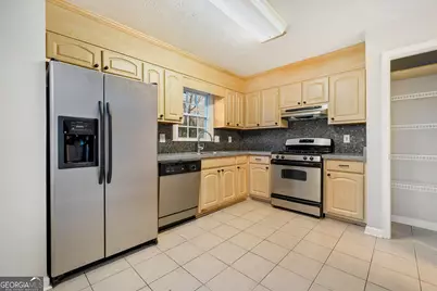 2440 Windridge Drive NE, Conyers, GA 30013 - Photo 3