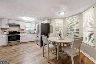 5570 Downs Way, Lithonia, GA 30058 - Photo 11