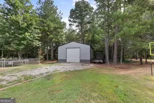 221 Creekside Dr, Arnoldsville, GA 30619 - Photo 5