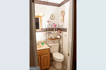 614 N Victory Dr, Lyons, GA 30436 - Photo 17