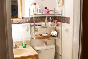 614 N Victory Dr, Lyons, GA 30436 - Photo 17