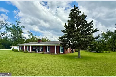 201 Burketts Ferry Road, Hazlehurst, GA 31539 - Photo 3