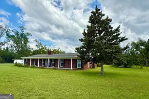201 Burketts Ferry Rd, Hazlehurst, GA 31539 - Photo 3