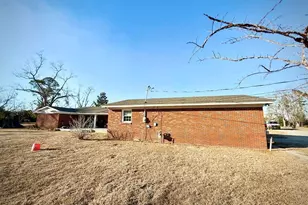 201 Burketts Ferry Rd, Hazlehurst, GA 31539 - Photo 5