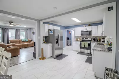 579 Lynmore Avenue, Macon, GA 31206 - Photo 9