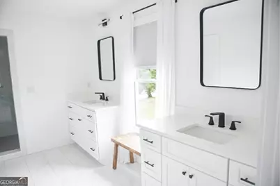 648 Liella Park SE, Atlanta, GA 30312 - Photo 9