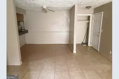 5918 Sutcliff Square, Lithonia, GA 30058 - Photo 3