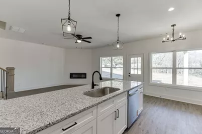 569 Clayton Street, Commerce, GA 30529 - Photo 17