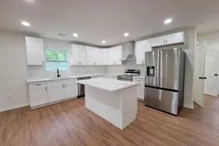 307 Poplar St, Hogansville, GA 30230 - Photo 5