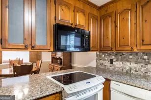 77 Oliver Dr, Warner Robins, GA 31088 - Photo 9