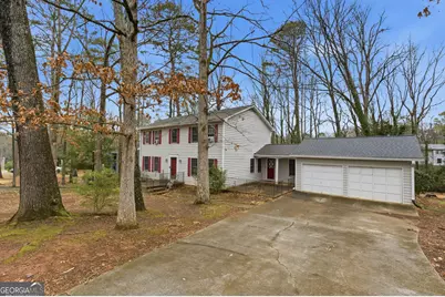 1732 Golfcrest Court, Stone Mountain, GA 30088 - Photo 3