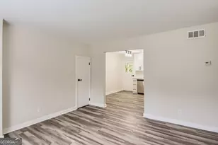 131 Cleveland St, McDonough, GA 30253 - Photo 9