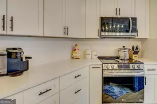 1435 Barrett Pl Ln, Lawrenceville, GA 30043 - Photo 13