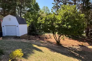 1435 Barrett Pl Ln, Lawrenceville, GA 30043 - Photo 9